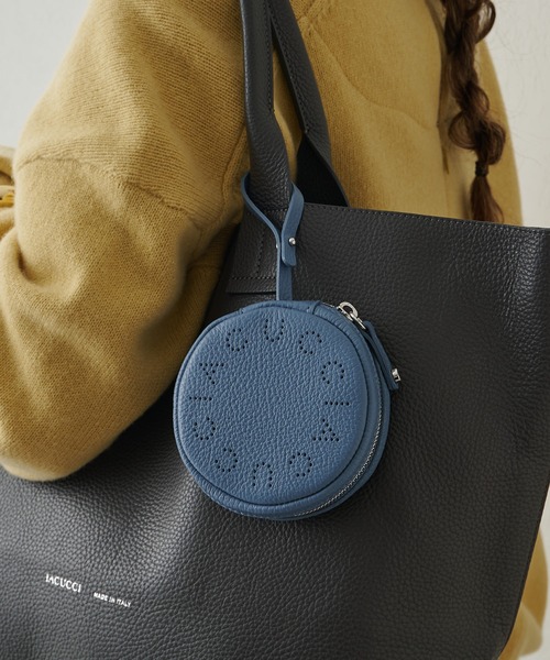 IACUCCI（イアクッチ）の「ボッコノット CERVO（その他小物・レディース・ブラック/キャメル/レッド/シルバー/ピンクベージュ/サックスブルー・FREE）」の3枚目の写真