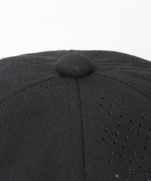 ikka(イッカ)の「レーザーホールメッシュキャップ(キャップ・メンズ・ブラック/ベージュ・FREE)」の8枚目の写真