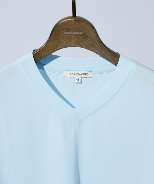 DESIGNWORKS(デザインワークス)の「【ハイツイスト】天竺 カットオフ VネックTシャツ / 接触冷感 / 吸水速乾(Tシャツ/カットソー・メンズ・サックスブルー/ピンク/モカ・46/48/50)」の7枚目の写真
