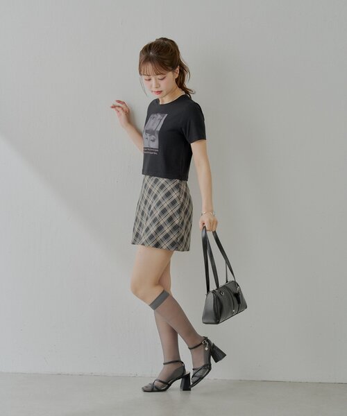 Chico（チコ）の「フォトチビT（Tシャツ/カットソー・レディース・ベージュ/ピンク/ホワイト/ブラック・FREE）」の22枚目の写真