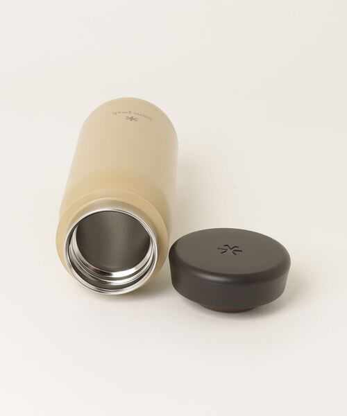 Snow Peak（スノーピーク）の「Snow Peak / ステンレス真空ボトルタイプＭ500　水筒 サンド（グラス/マグカップ/タンブラー・メンズ・サンドベージュ・ONE SIZE）」の10枚目の写真