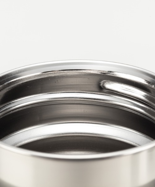 Snow Peak（スノーピーク）の「Snow Peak / ステンレス真空ボトルタイプＭ500　水筒 サンド（グラス/マグカップ/タンブラー・メンズ・サンドベージュ・ONE SIZE）」の8枚目の写真