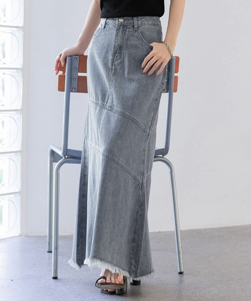 DAY CLOSET（デイ クローゼット）の「【大きいサイズ有】程よいくびれライン。斜め切り替え×フリンジデニムマーメイドスカート  レディース（デニムスカート・レディース・ライトブルー/ブルー/グレー/ブラック・S/M/L/XL）」の9枚目の写真