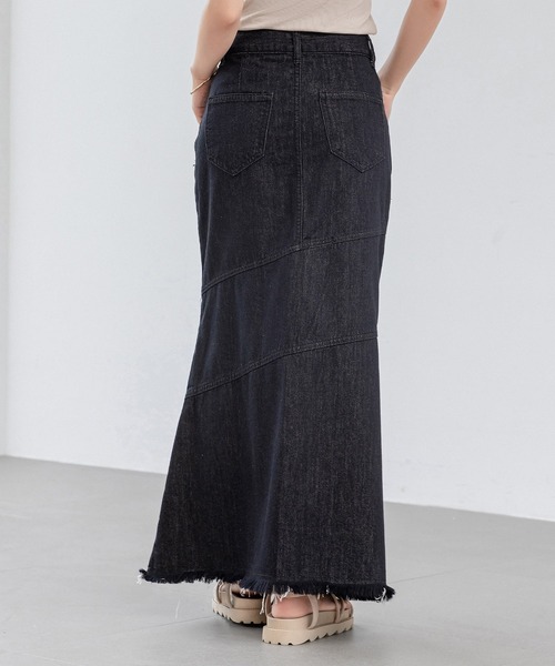 DAY CLOSET（デイ クローゼット）の「【大きいサイズ有】程よいくびれライン。斜め切り替え×フリンジデニムマーメイドスカート  レディース（デニムスカート・レディース・ライトブルー/ブルー/グレー/ブラック・S/M/L/XL）」の6枚目の写真