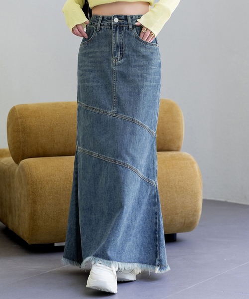 DAY CLOSET（デイ クローゼット）の「【大きいサイズ有】程よいくびれライン。斜め切り替え×フリンジデニムマーメイドスカート  レディース（デニムスカート・レディース・ライトブルー/ブルー/グレー/ブラック・S/M/L/XL）」の20枚目の写真