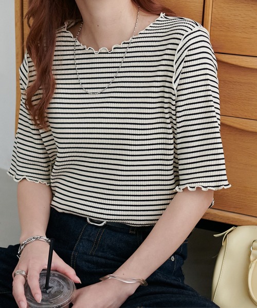 DISCOAT(ディスコート)の「配色リブメロー5分袖《WEB限定カラーあり》(Tシャツ/カットソー・レディース・ブラック系その他/ホワイト系その他2/オフホワイト/ホワイト系その他/アイボリー/ブラック/グレイッシュベージュ/グレー系その他・FREE)」の4枚目の写真