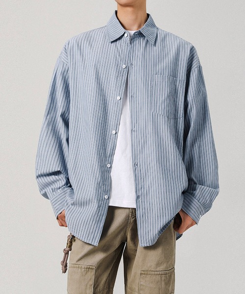 TOBEE(トゥビー)の「【TOBEE】ルーズフィット ピンストライプ レギュラーシャツ(シャツ/ブラウス・メンズ・ブルー・MEDIUM/LARGE/X-LARGE/SMALL)」の6枚目の写真