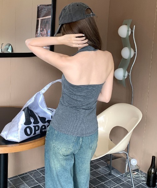 SHEPP(シープ)の「ホルターネック ボーダータンクトップ(タンクトップ・レディース・ブラック・M)」の9枚目の写真