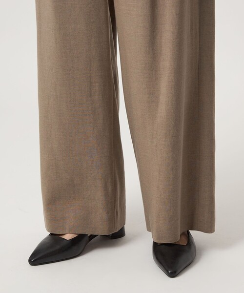 green label relaxing（グリーンレーベルリラクシング）の「［size SHORT/TALLあり］パウダリー ワイド パンツ（その他パンツ・レディース・ライトグレー/ブラック/モカ・40/38/36/34/SHORT/TALL）」の7枚目の写真