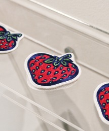NATAL DESIGN(lC^fUC)STRAWBERRY BADGE with Belclo(̑)
