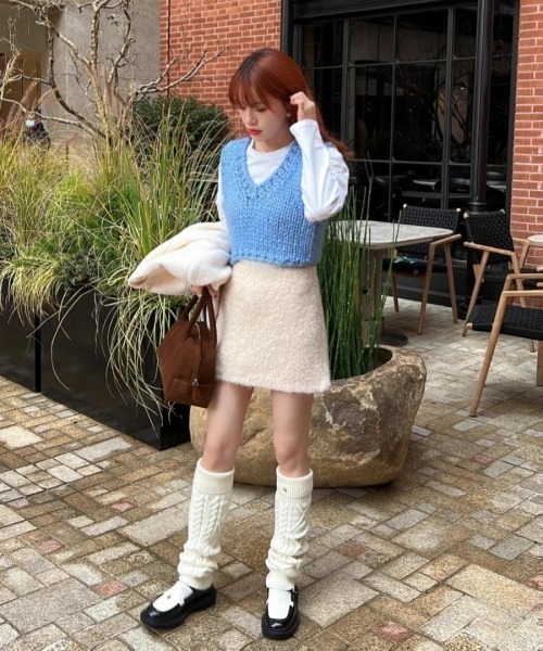 gossip!ロサンゼルス(ゴシップロサンゼルス)の「【Y2Kガーリー】もこもこボアAラインミニスカート(スカート・レディース・オフホワイト・S/M/L)」の6枚目の写真