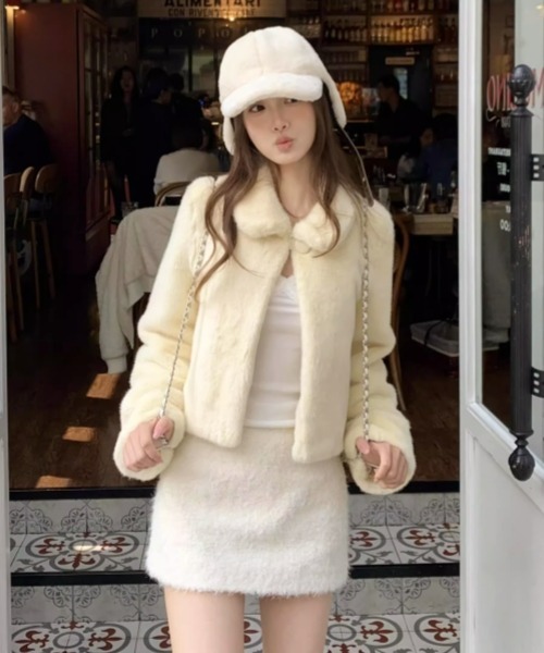 gossip!ロサンゼルス(ゴシップロサンゼルス)の「【Y2Kガーリー】もこもこボアAラインミニスカート(スカート・レディース・オフホワイト・S/M/L)」の8枚目の写真