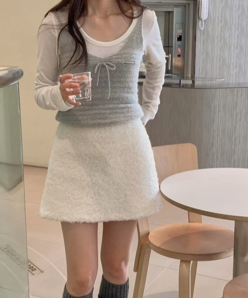 gossip!ロサンゼルス(ゴシップロサンゼルス)の「【Y2Kガーリー】もこもこボアAラインミニスカート(スカート・レディース・オフホワイト・S/M/L)」の14枚目の写真
