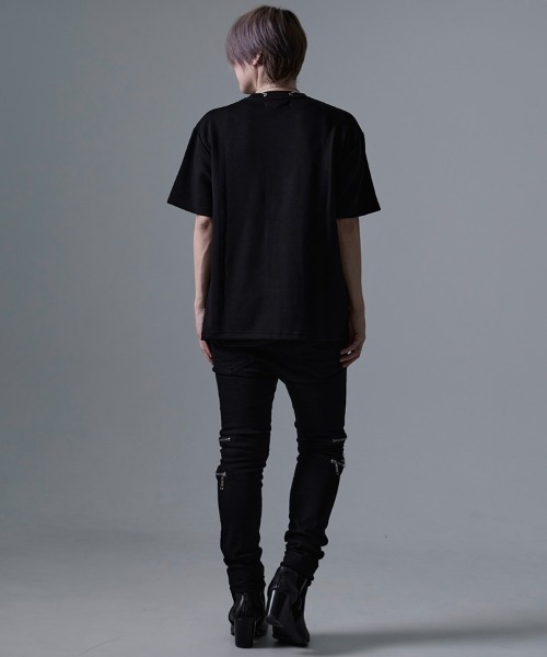SILVER BULLET(シルバーバレット)の「『CavariA/キャバリア』ネックレス付きポンチ半袖TEE(Tシャツ/カットソー・メンズ・ブラック/ホワイト・L/M)」の8枚目の写真