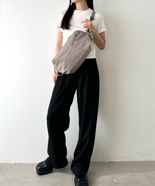 LOVALOT（ラバロット）の「3WAY ナイロン多機能ショルダーバッグ リュック（ショルダーバッグ・レディース・ブラック/グレー/アイボリー・FREE）」の8枚目の写真