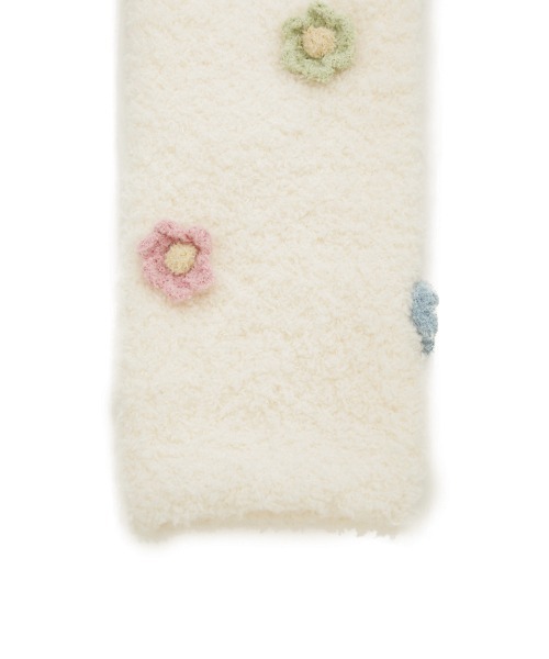 gelato pique(ジェラートピケ)の「【BABY】ベビモコフラワーレッグウォーマー(ベビーシューズ/ベビーソックス・キッズ・オフホワイト・F)」の5枚目の写真