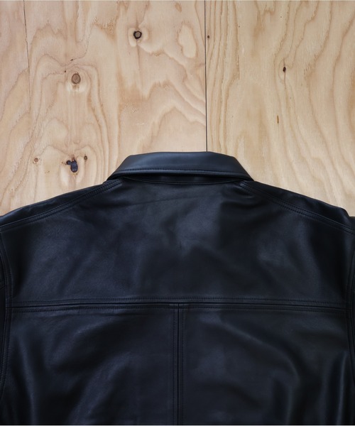 many men many mind(メニーメンメニーマインド)の「many men many mind /ラムレザー ボンバージャケット(ブルゾン・メンズ・ブラック・LARGE/MEDIUM/SMALL)」の5枚目の写真