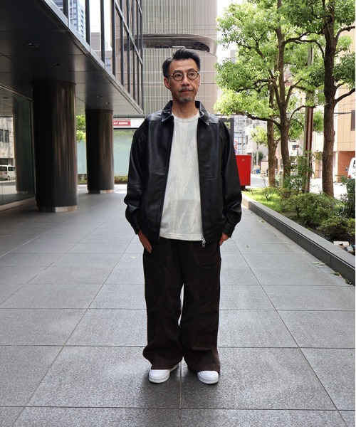 many men many mind(メニーメンメニーマインド)の「many men many mind /ラムレザー ボンバージャケット(ブルゾン・メンズ・ブラック・LARGE/MEDIUM/SMALL)」の8枚目の写真