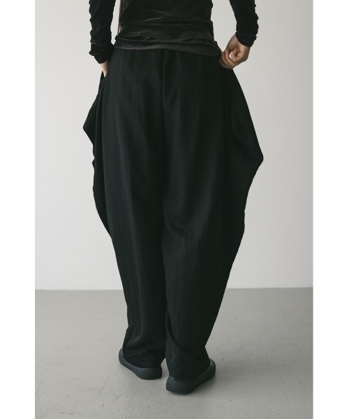 STYLEMIXER（スタイルミキサー）の「ドレープタックパンツ（その他パンツ・レディース・ライトブラウン/ブラック・MEDIUM/SMALL）」の6枚目の写真