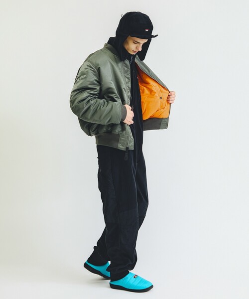 Valley Apparel(バレーアパレル)の「【Valley Apparel / バレーアパレル】MA-1 フライトジャケット / ミリタリーアウター(MA-1・メンズ・ブラック/グレー・XL/L/M)」の12枚目の写真