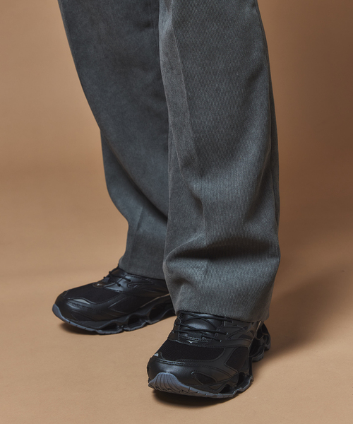 EDIFICE(エディフィス)の「"MULTI FUNCTION" コーデュロイ イージー スラックス(スラックス・メンズ・ベージュ系その他/ブラウン/ブラック/チャコールグレー・X-LARGE/LARGE/MEDIUM/SMALL)」の21枚目の写真