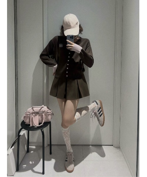 Darich（ダーリッチ）の「ポイントカラーニットカーディガン（カーディガン/ボレロ・レディース・ブラウン/ネイビー/チャコールグレー・FREE）」の8枚目の写真