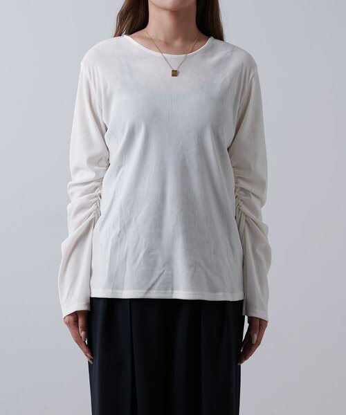 Lui's（ルイス）の「シアーベロア袖ギャザープルオーバー（Tシャツ/カットソー・レディース・オフホワイト/チャコールグレー/ブラック・FREE）」の17枚目の写真