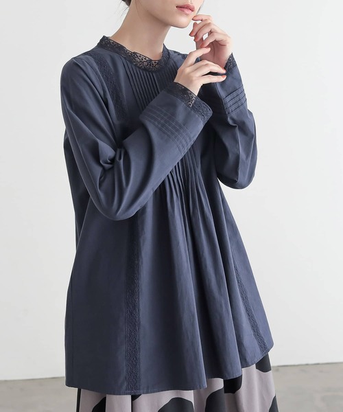 n'OrLABEL(ノアールレーベル)の「レースピンタックブラウス(シャツ/ブラウス・レディース・ネイビー/オフホワイト・2/1)」の2枚目の写真