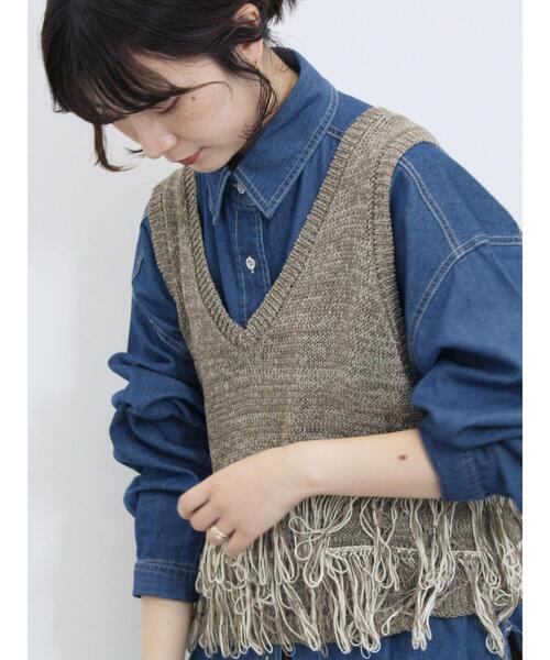 Samansa Mos2 blue(サマンサモスモスブルー)の「フリンジニットベスト(ニット/セーター・レディース・モカ/キナリ/ブラック・F)」の12枚目の写真