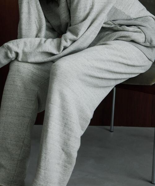 URBAN RESEARCH（アーバンリサーチ）の「UNDYED SWEAT PANTS（その他パンツ・メンズ・ライトグレー・3/4）」の3枚目の写真