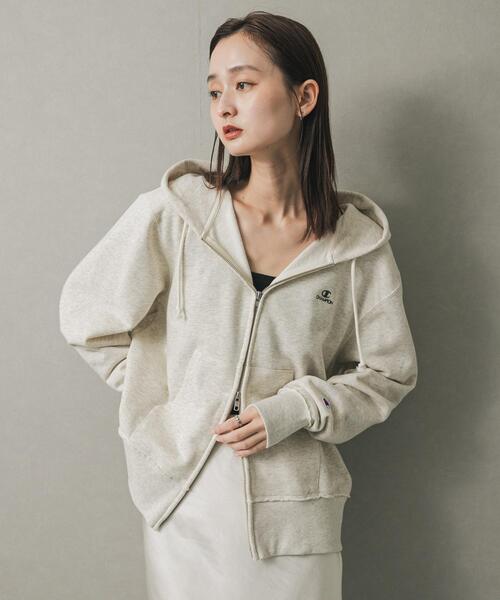 SENSE OF PLACE by URBAN RESEARCH（センスオブプレイスバイアーバンリサーチ）の「『別注』Champion×SENSE OF PLACE　ジップパーカー（パーカー・レディース・ブラウン/グリーン/オートミール・ONE）」の6枚目の写真