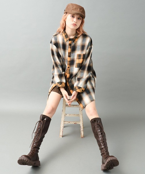 ANAP（アナップ）の「クレイジー配色 オーバーサイズ チェック シャツ（シャツ/ブラウス・レディース・ブラック/ブラウン・F）」の16枚目の写真