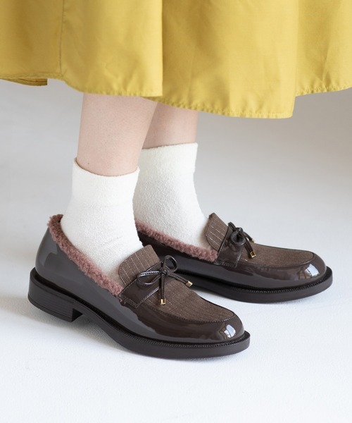 JELLY BEANS（ジェリービーンズ）の「マテリアルコンビインナーファーローファー(204-56100)JELLY BEANS(ジェリービーンズ)（ローファー・レディース・ベージュ/ブラック系その他/ブラウン・L/M/S）」の3枚目の写真