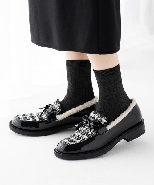 JELLY BEANS（ジェリービーンズ）の「マテリアルコンビインナーファーローファー(204-56100)JELLY BEANS(ジェリービーンズ)（ローファー・レディース・ベージュ/ブラック系その他/ブラウン・L/M/S）」の4枚目の写真