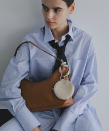 EFOLE（エフォル）の「【ZOZO限定】Line stone round zip pouch/ラインストーンラウンドジップポーチ（ポーチ）」