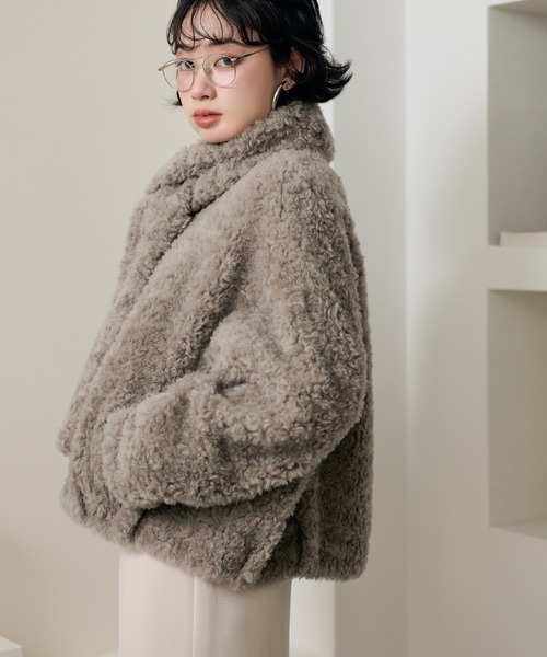 LAULEN（ローレン）の「boa muffler zip up blouson /ノーカラーボアマフラー付きジップアップブルゾン（ブルゾン・レディース・ダークグレー/ベージュ/ブラウン/グレイッシュベージュ・FREE）」の7枚目の写真