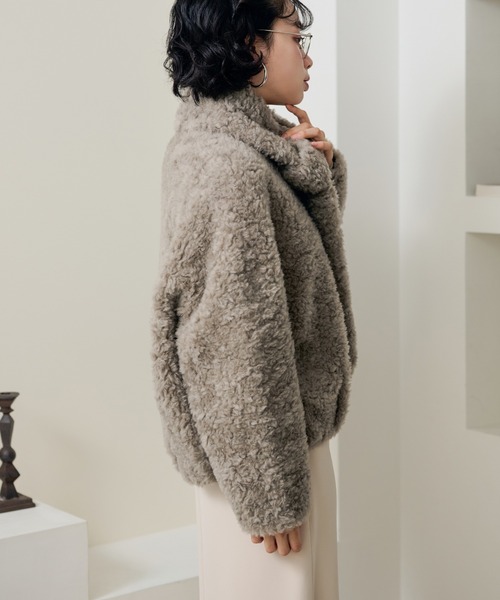 LAULEN（ローレン）の「boa muffler zip up blouson /ノーカラーボアマフラー付きジップアップブルゾン（ブルゾン・レディース・ダークグレー/ベージュ/ブラウン/グレイッシュベージュ・FREE）」の5枚目の写真