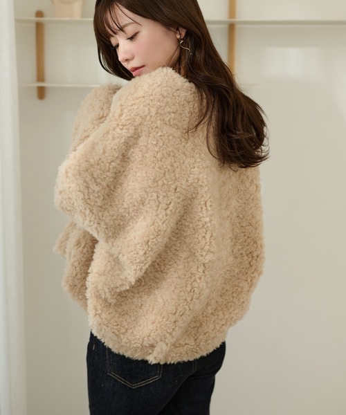 LAULEN（ローレン）の「boa muffler zip up blouson /ノーカラーボアマフラー付きジップアップブルゾン（ブルゾン・レディース・ダークグレー/ベージュ/ブラウン/グレイッシュベージュ・FREE）」の21枚目の写真