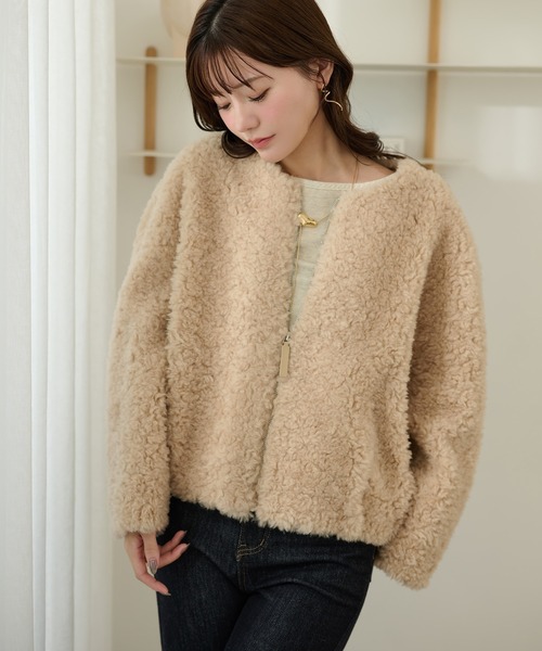 LAULEN（ローレン）の「boa muffler zip up blouson /ノーカラーボアマフラー付きジップアップブルゾン（ブルゾン・レディース・ダークグレー/ベージュ/ブラウン/グレイッシュベージュ・FREE）」の19枚目の写真