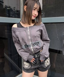 A'GEM/9 × .kom 『.KOM/ドットケーオーエム』Off-Shoulder Printed Sweatshirt/Y2Kオフショルダープリントスウェットシャツ