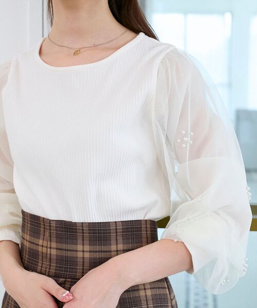 MAJESTIC LEGON（マジェスティックレゴン）の「パールチュールスリーブ長袖トップス（Tシャツ/カットソー・レディース・ラベンダー/ブルー/チャコールグレー/アイボリー/ブラック・MEDIUM）」の21枚目の写真