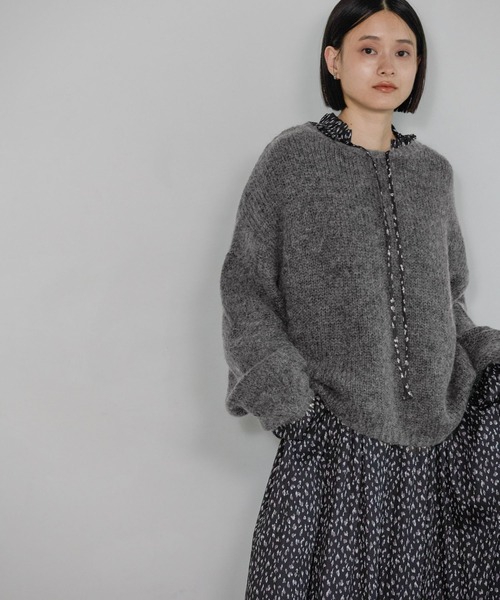 A part by（アパートバイ）の「モヘアケーブルニットプルオーバー（ニット/セーター・レディース・ピンク系その他2/オフホワイト/チャコールグレー/ブルー系その他4・FREE）」の11枚目の写真