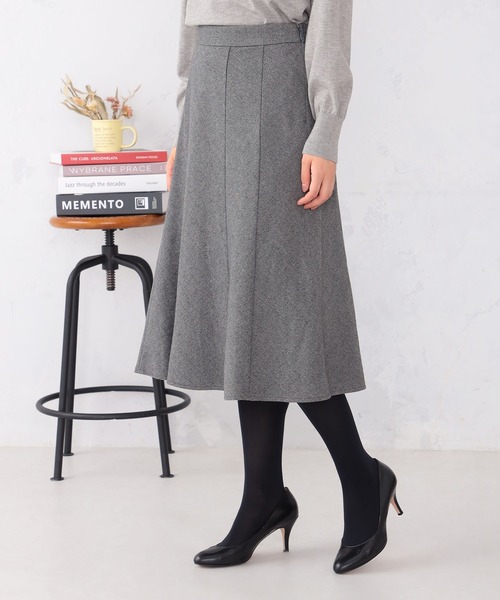 GALLORIA(ギャローリア)の「【キレメクスカート】ハギフレアスカート(スカート・レディース・チャコールグレー/ブラック/グレー/ライトパープル・M/LL/L/S)」の4枚目の写真