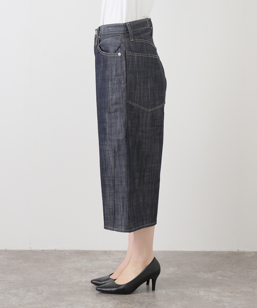 KURO(クロ)の「KURO WIDE SPREAD CROPPED SHORTS 964194:デニムショートパンツ(デニムパンツ・レディース・ネイビー・MEDIUM)」の7枚目の写真