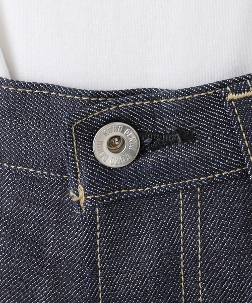 KURO(クロ)の「KURO WIDE SPREAD CROPPED SHORTS 964194:デニムショートパンツ(デニムパンツ・レディース・ネイビー・MEDIUM)」の13枚目の写真