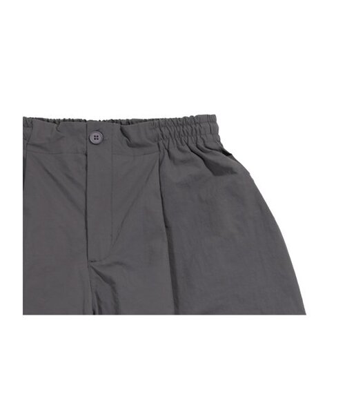 GUBIN（グビン）の「[シーズンオフ] ナイロンショートスリーブセットパンツ - チャコール（その他パンツ・レディース・その他・MEDIUM/LARGE）」の4枚目の写真