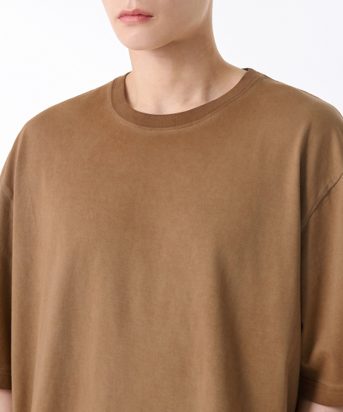 MUSINSA STANDARD（ムシンサスタンダード）の「ルナ ダイング リラックスド クルーネックTシャツ [ダスティオレンジ]（Tシャツ/カットソー・メンズ・その他・SMALL/MEDIUM/LARGE/X-LARGE/XX-LARGE/XXX-LARGE）」の3枚目の写真