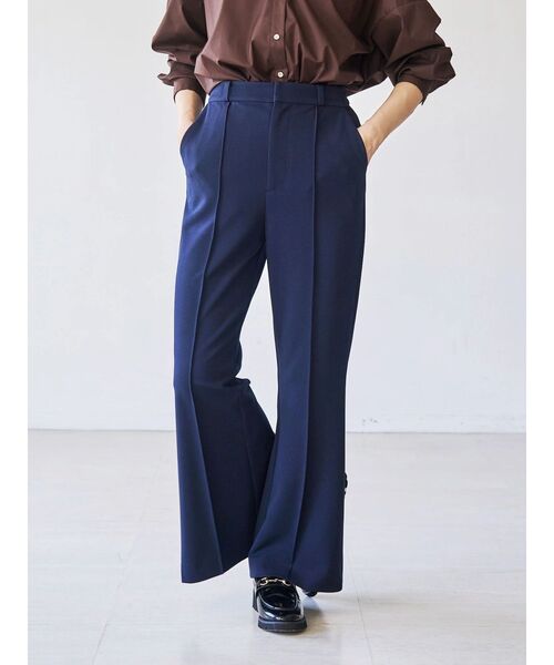 TONAL(トーナル)の「バックスリットフレアパンツ(その他パンツ・レディース・アイボリー/グレー/ネイビー・SMALL/MEDIUM)」の1枚目の写真