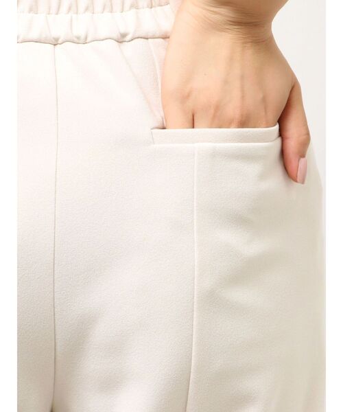 TONAL(トーナル)の「バックスリットフレアパンツ(その他パンツ・レディース・アイボリー/グレー/ネイビー・SMALL/MEDIUM)」の10枚目の写真