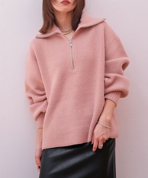 AKTE(アクテ)の「ハーフジップニットプルオーバー(ニット/セーター・レディース・ピンク/チャコールグレー・FREE)」の2枚目の写真